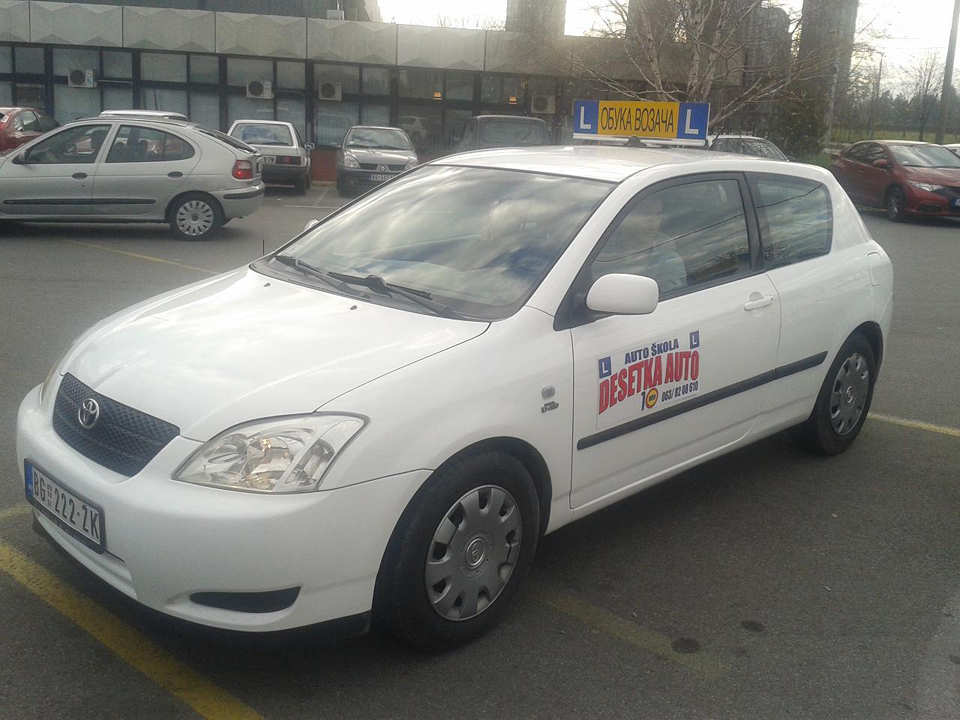 DRIVING SCHOOL DESETKA Auto škole Beograd