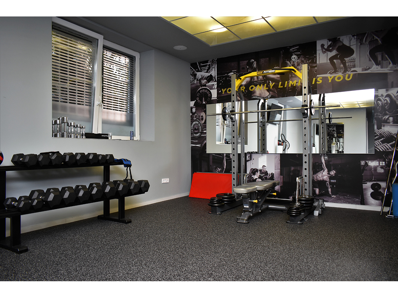 Photo 1 - BLACK AND WHITE FITNES CLUB Gyms, fitness Belgrade