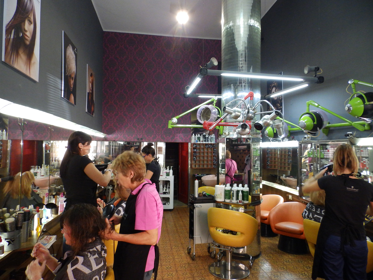 Photo 2 - SFR BORA Hairdressers Belgrade