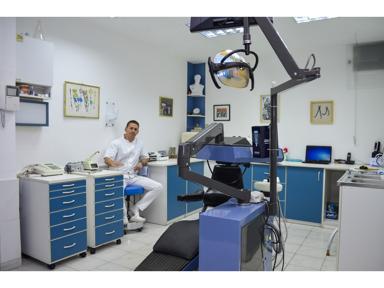 DR RAZIC - DENTAL ORDINATION Dental surgery Belgrade - Photo 6