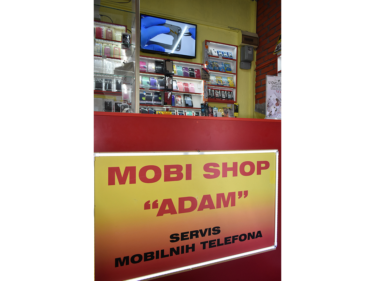 Slika 3 - ADAM MOBIL SHOP Mobilni telefoni, oprema za mobilne Beograd