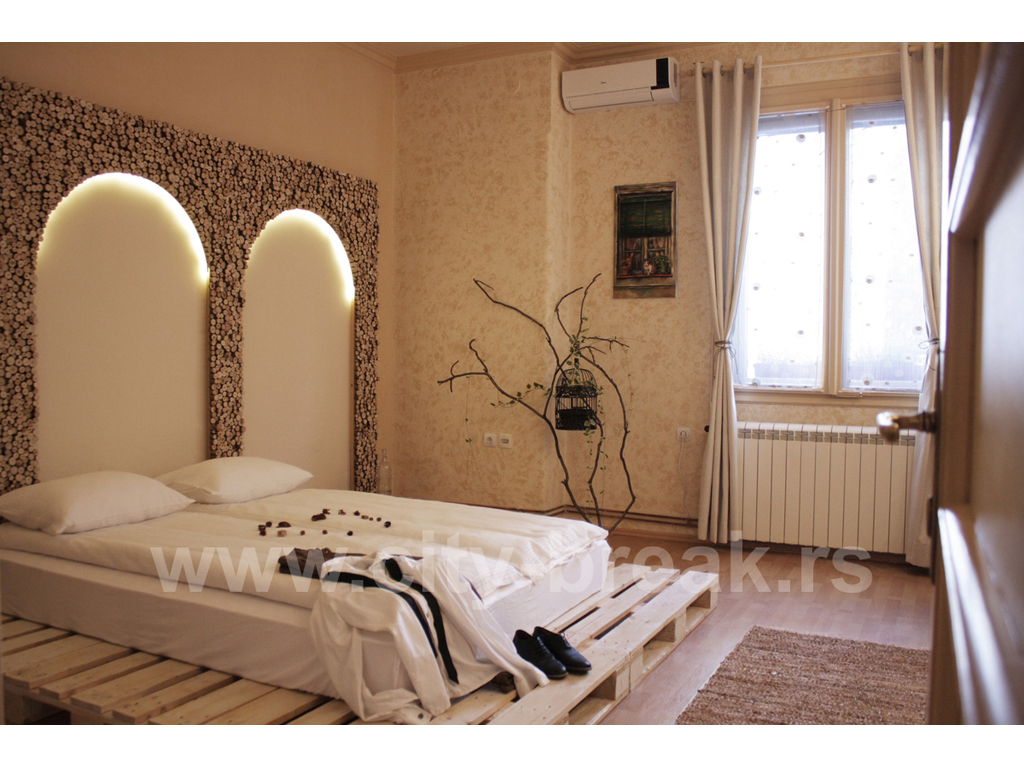 CITY BREAK APARTMENTS Accommodation, room renting Beograd