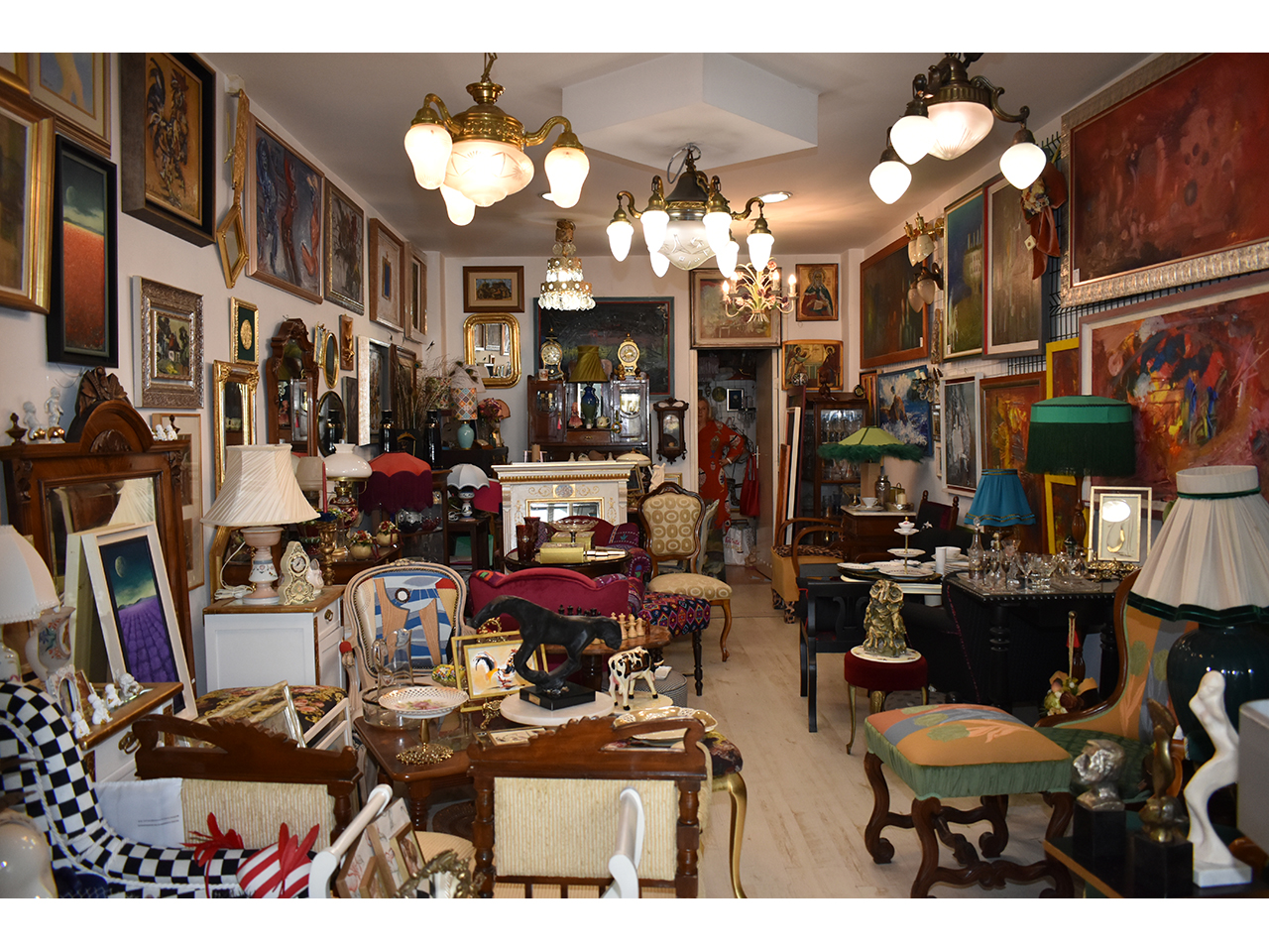 Photo 7 - ANTIQUES AND GALLERY MASNA Antique shops Belgrade
