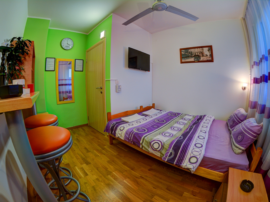 Slika 6 - ROOMS  AND APARTMENTS S Hosteli Beograd