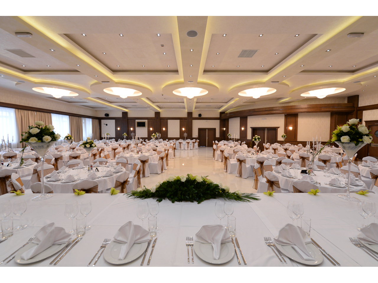 HOTEL MAJDAN - WEDDING HALL Hoteli Beograd