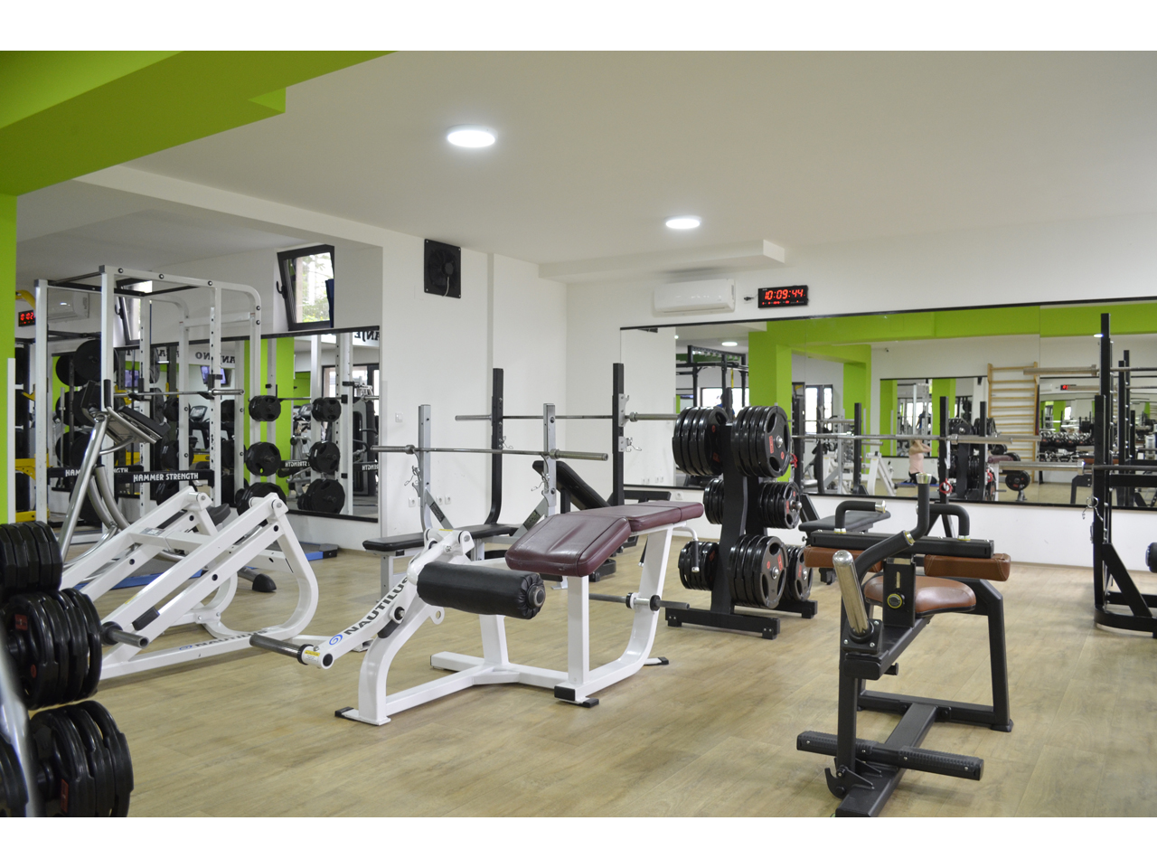 MUSCLE FACTORY Gyms, fitness Beograd