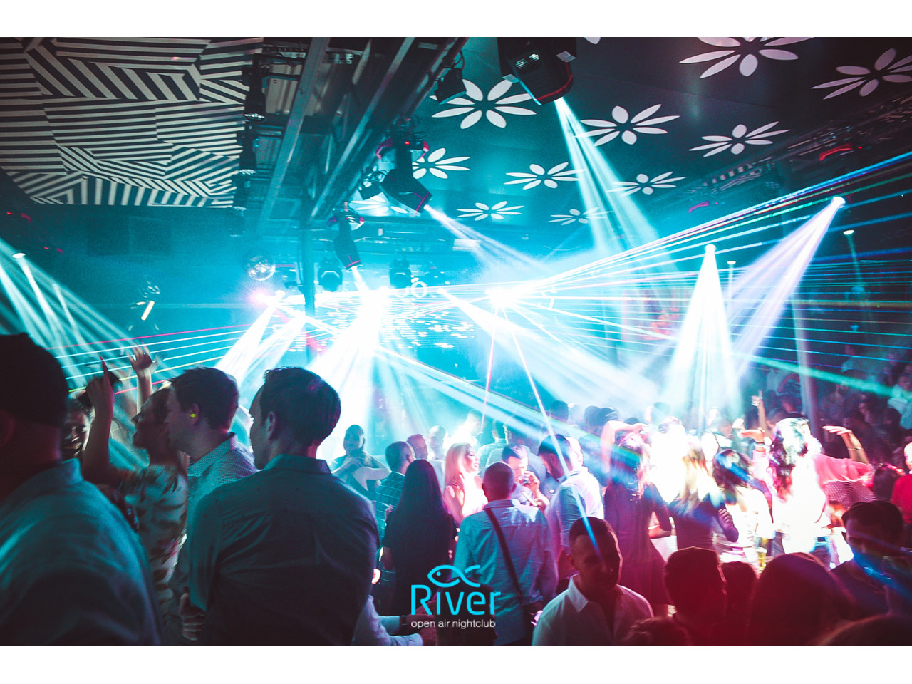 SPLAV RIVER Bars and night-clubs Belgrade - Photo 12