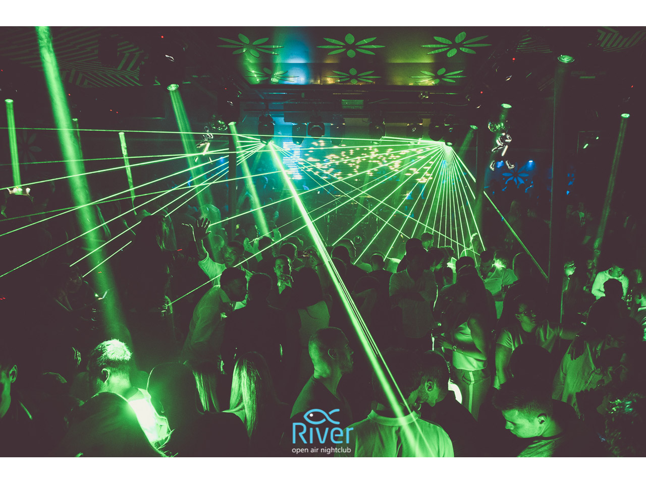 SPLAV RIVER Bars and night-clubs Belgrade - Photo 3