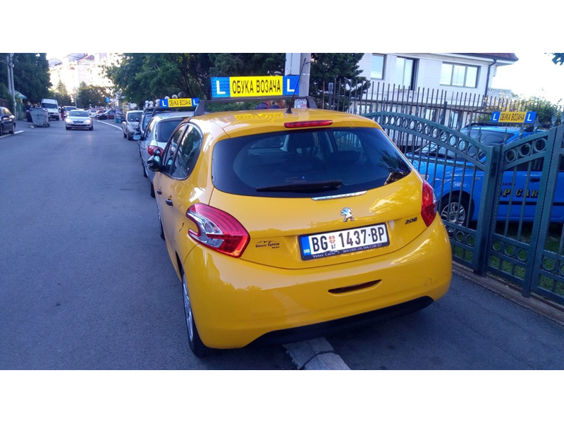 AUTO ŠKOLA TOP CAR Auto škole Beograd - Slika 9
