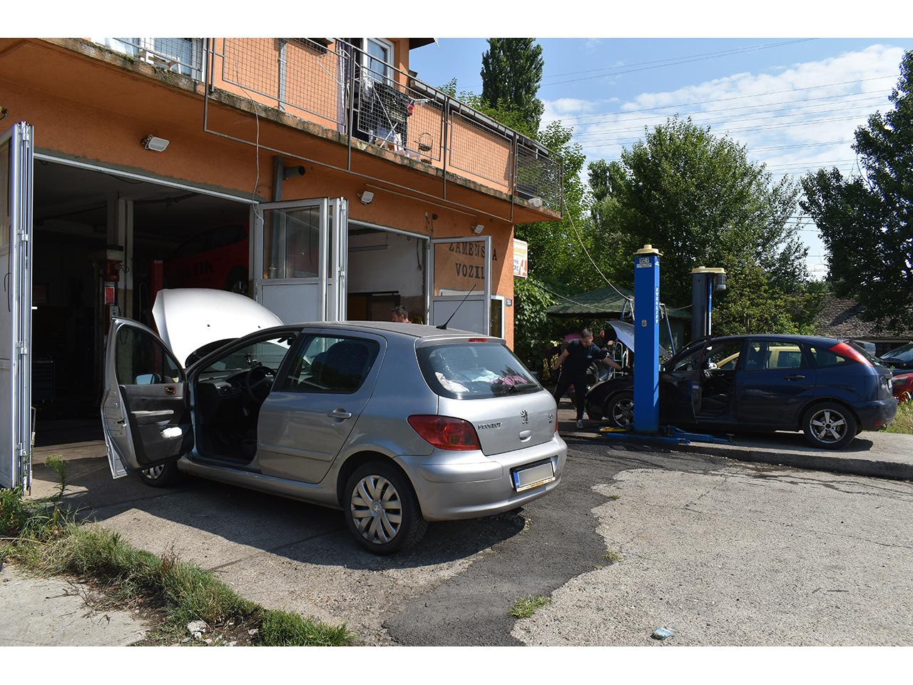 AUTO SERVIS TOPIĆ Auto servisi Beograd - Slika 4