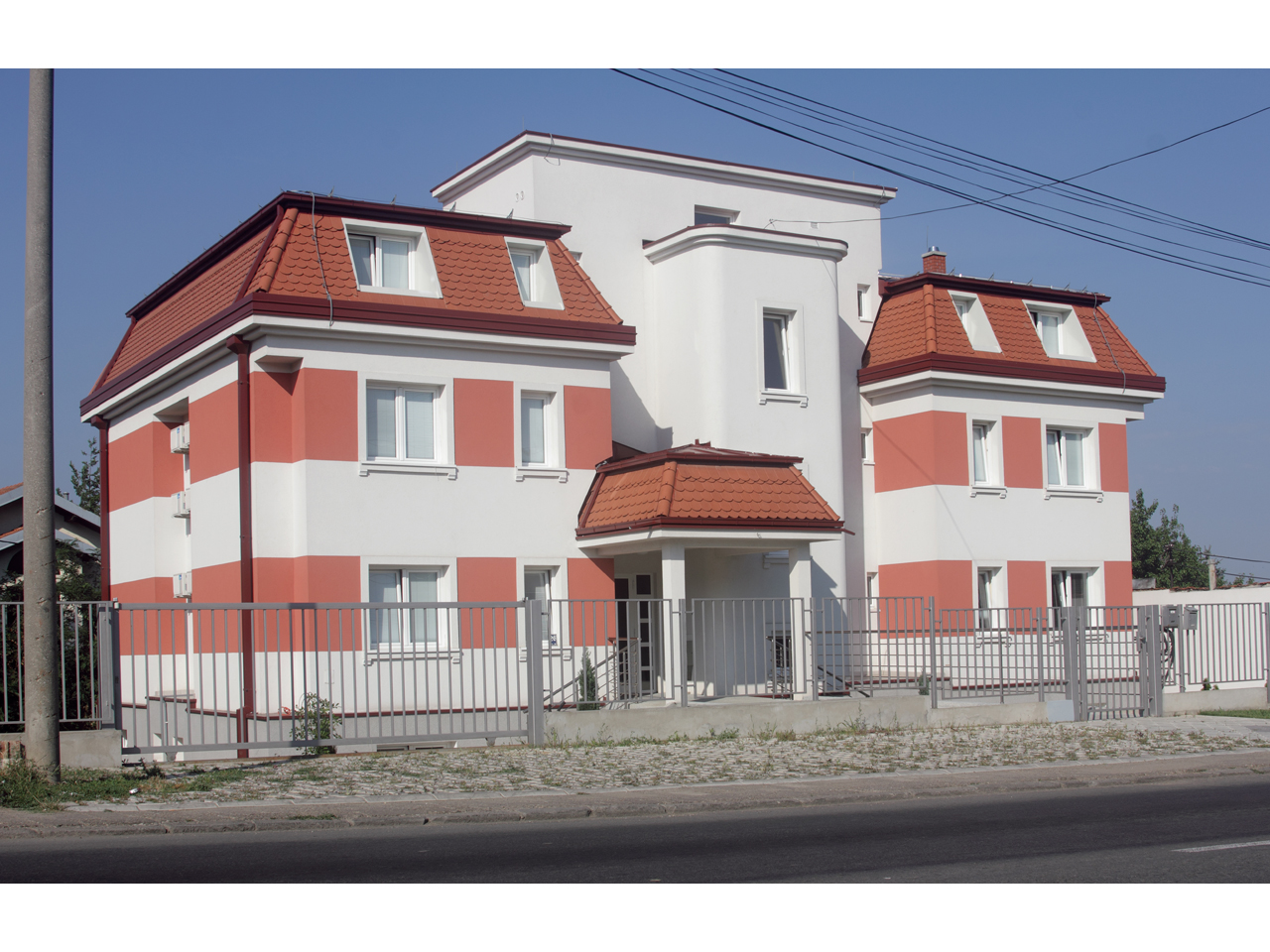 DOM ZA STARE MEDMARIS DOO Homes and care for the elderly Beograd