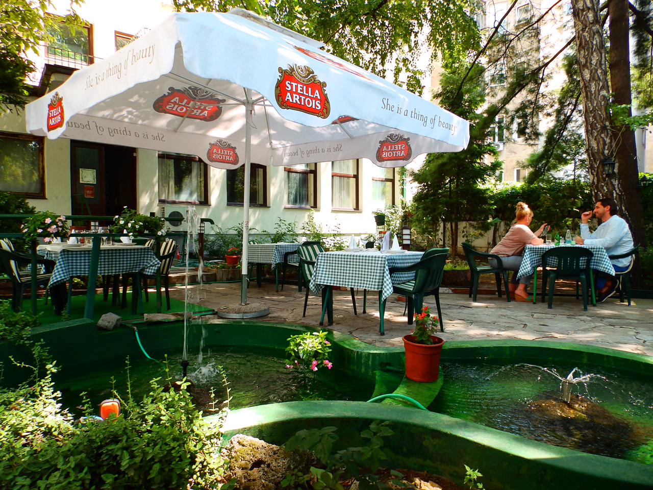GARDEN IN MISARSKA Restaurants Belgrade - Photo 5