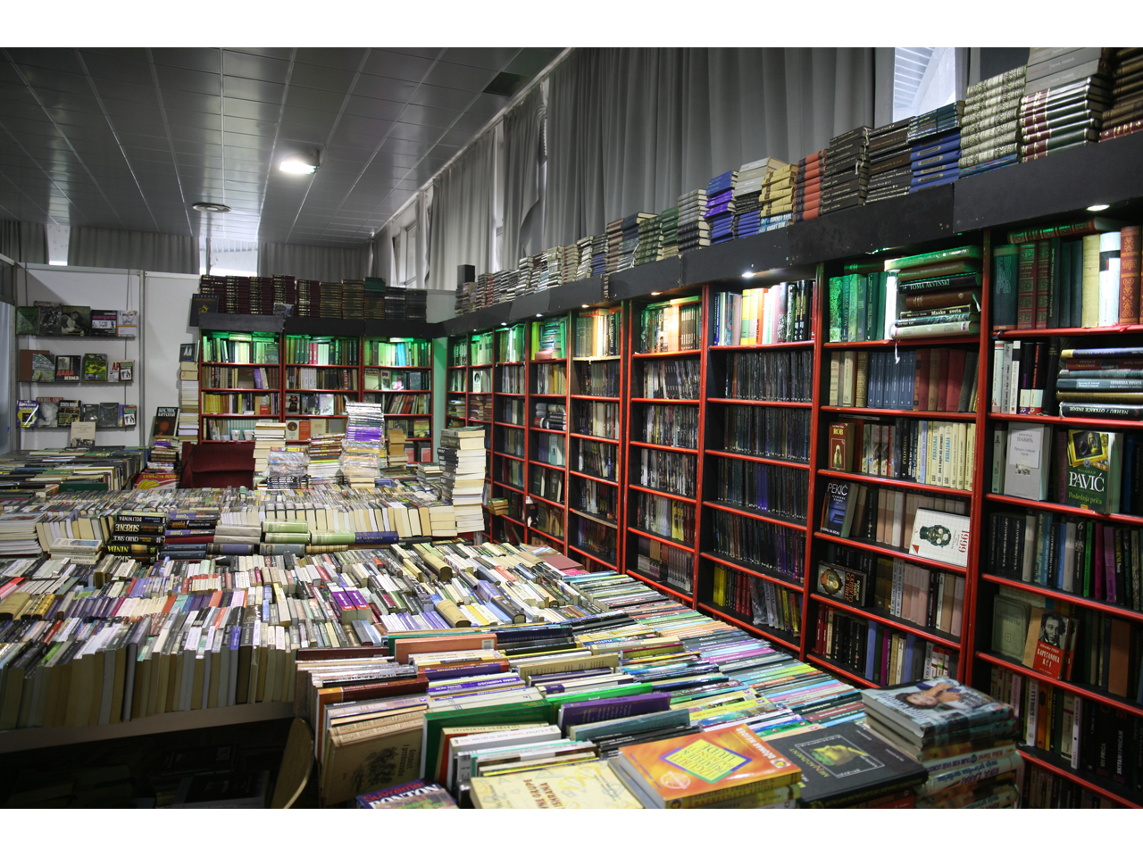 Photo 7 - BOOKMARK PURCHASING BOOKS AND COMIC BOOKS Antique shops Belgrade