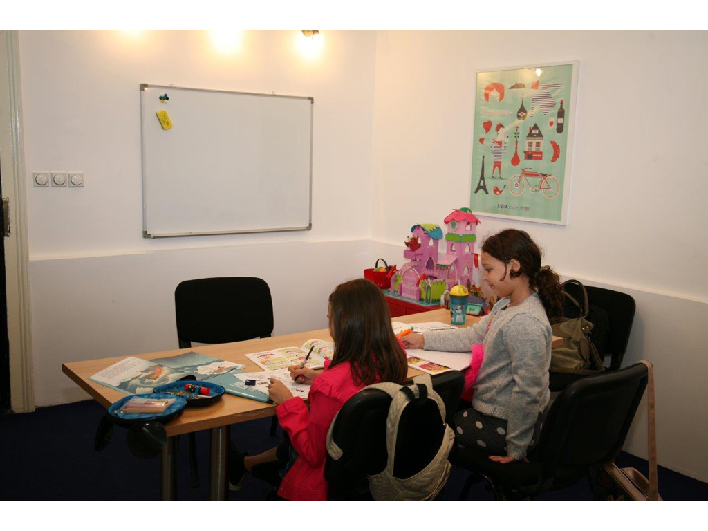 CENTER FOR FRENCH LANGUAGE IDA Foreign languages schools Belgrade - Photo 5
