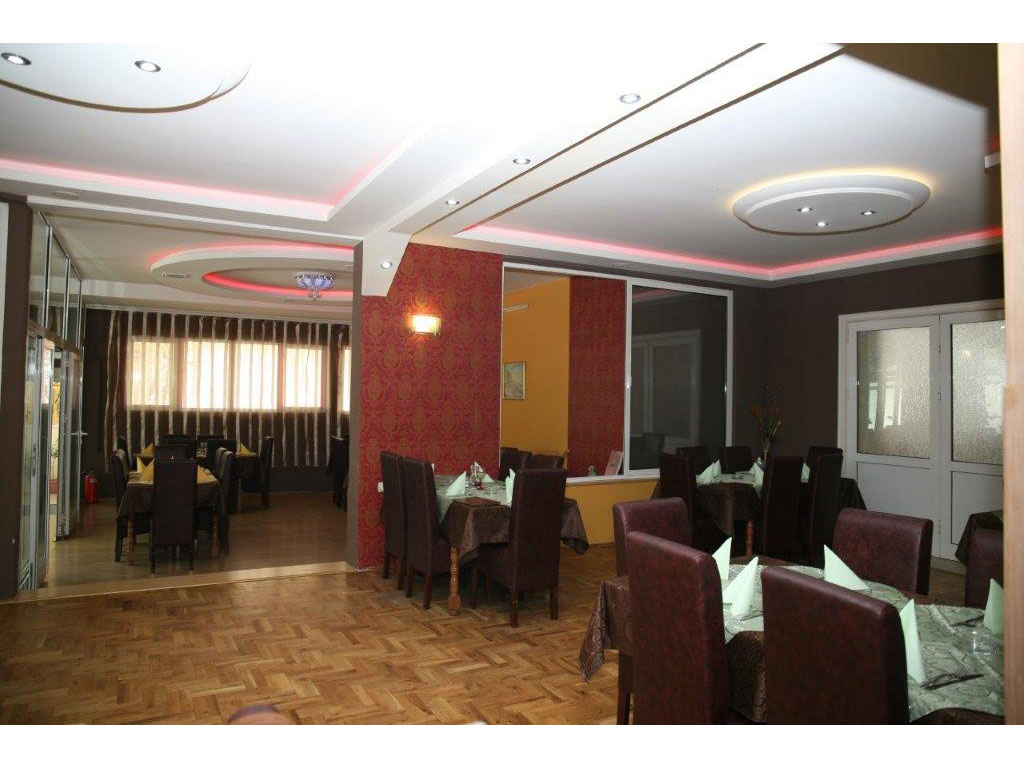 BREZA RM RESTAURANT Restaurants Beograd