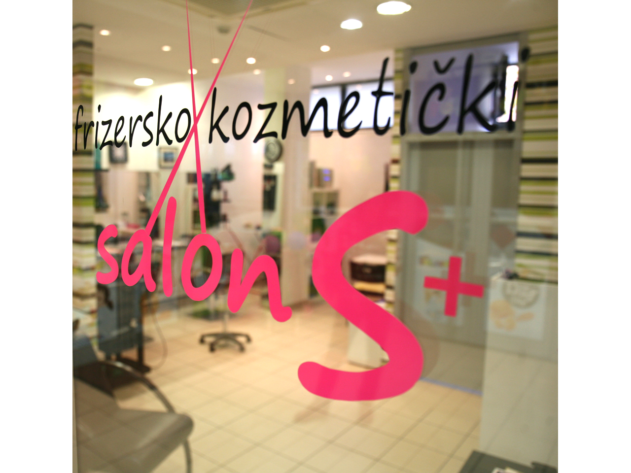 FRIZERSKO KOZMETIČKI SALON S+ Frizerski saloni Beograd