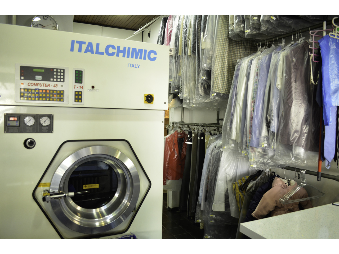 SAIS DRY CLEANING AND LAUNDRY WASH Dry-cleaning Beograd