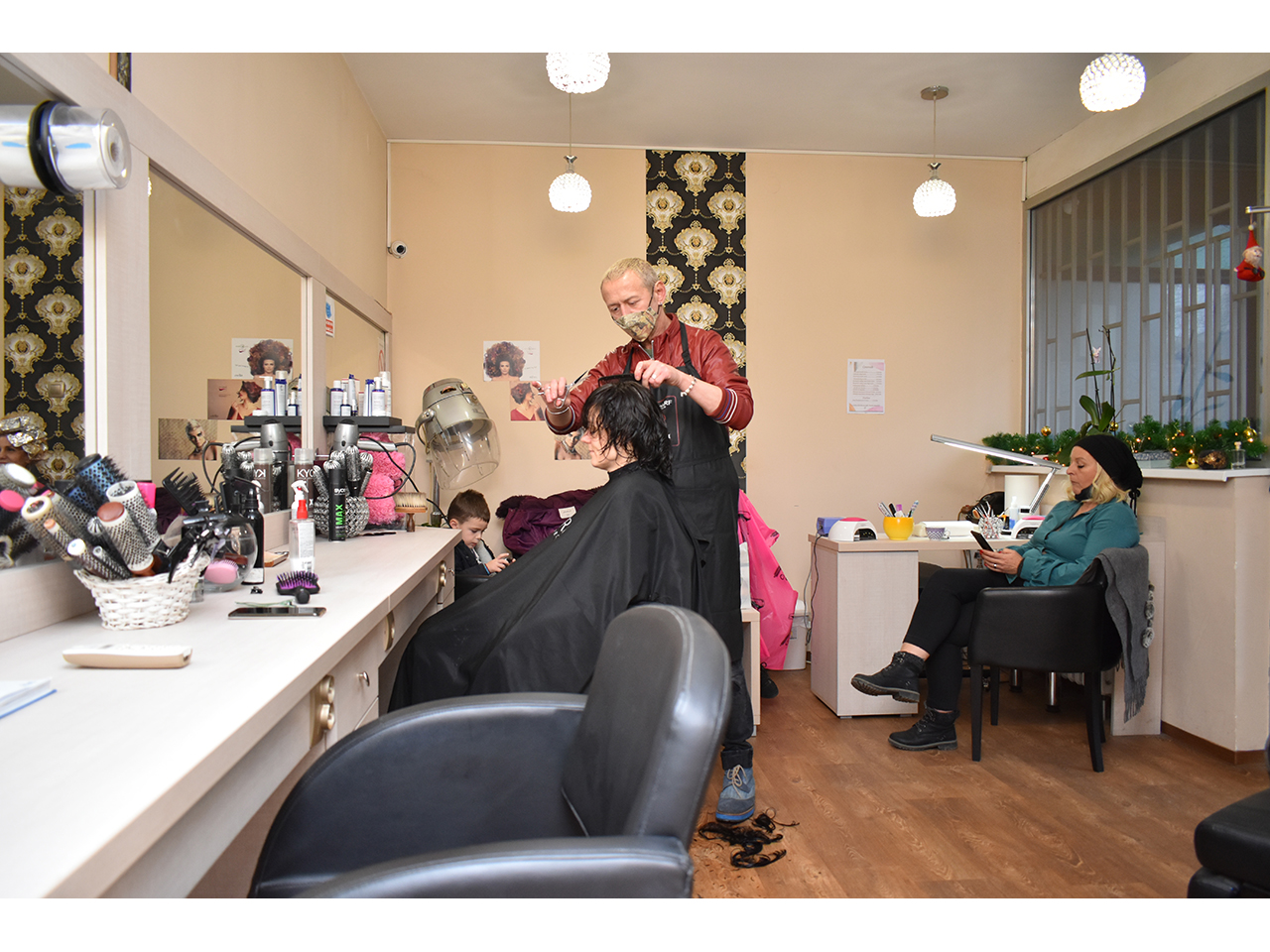 KAJA BEAUTY SALON Hairdressers Beograd