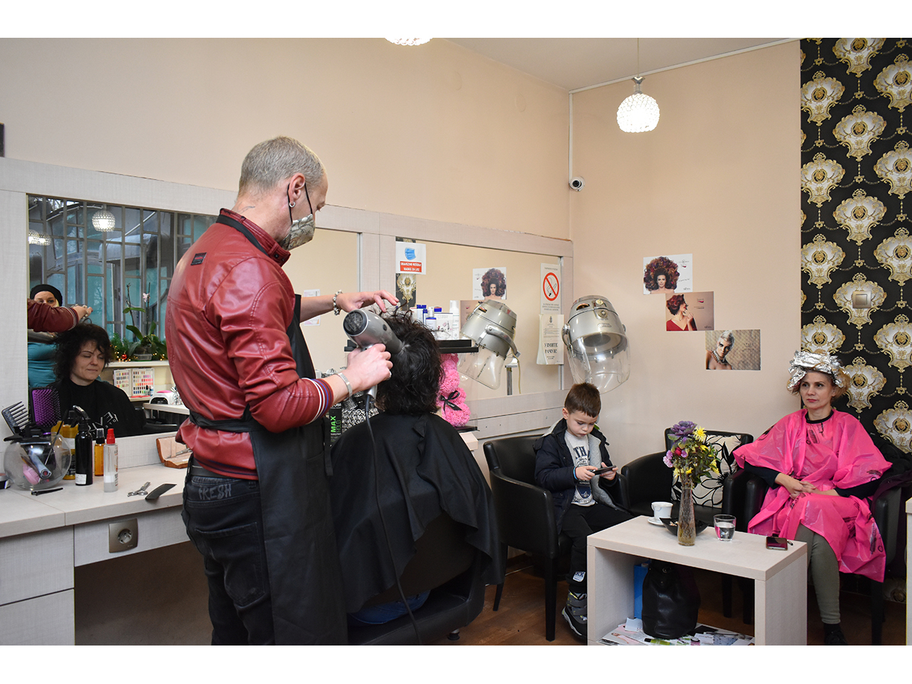 KAJA BEAUTY SALON Hairdressers Beograd