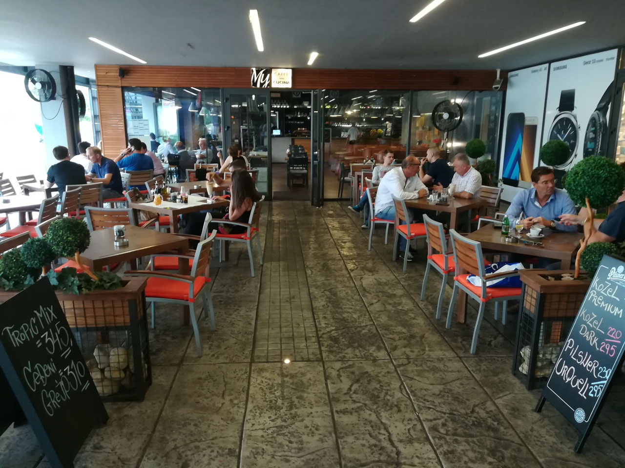 MY CAFFE BAR RESTAURANT International cuisine Belgrade - Photo 3