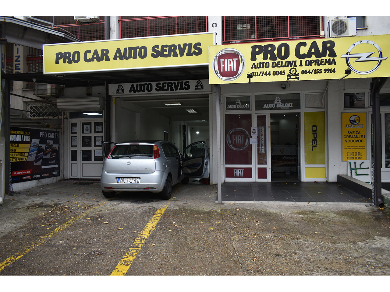 PRO CAR PARTS AND EQUIPMENT AND SERVICE Replacement parts Beograd