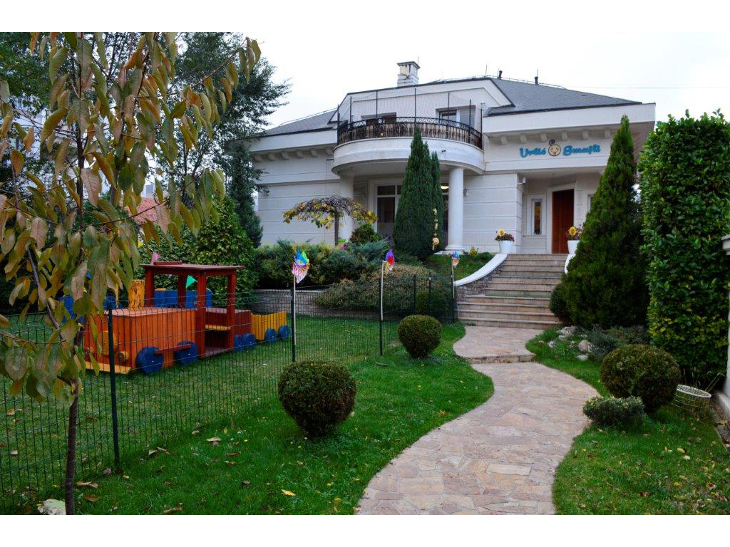 SMAJLI KINDERGARTEN Kindergartens Belgrade - Photo 1