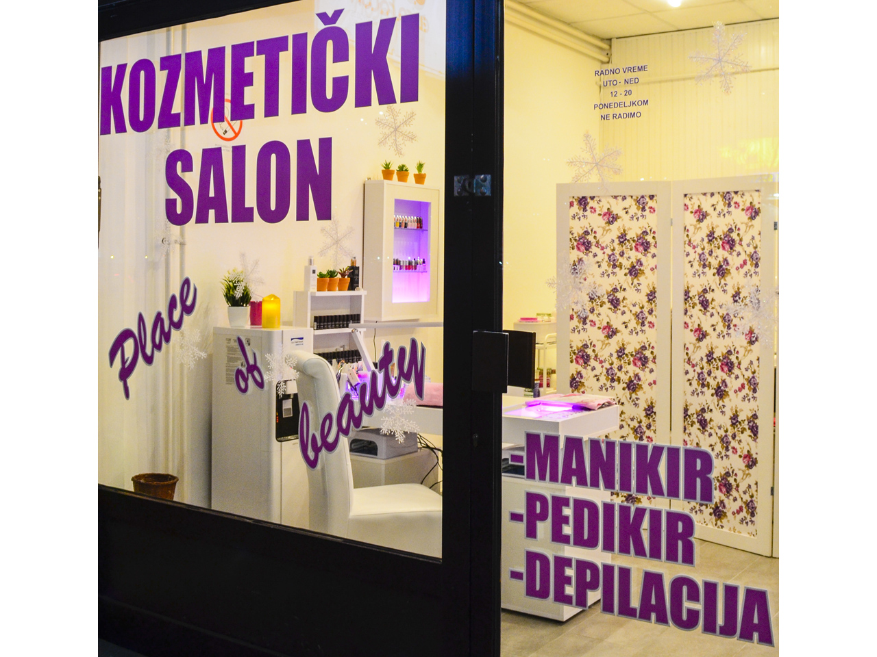 PLACE OF BEAUTY Manicures, pedicurists Belgrade - Photo 1