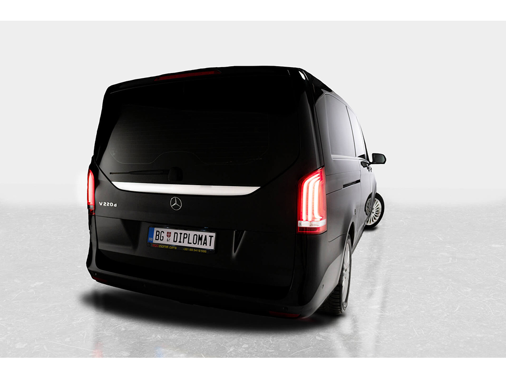 BG DIPLOMAT LIMO Limo servisi, iznajmljivanje limuzina Beograd - Slika 2