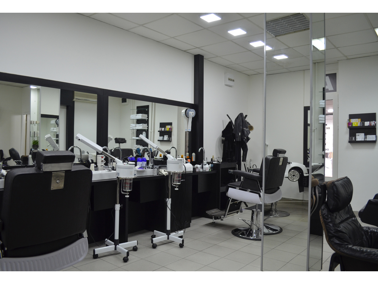GROFF PLUS STUDIO Hairdressers Beograd