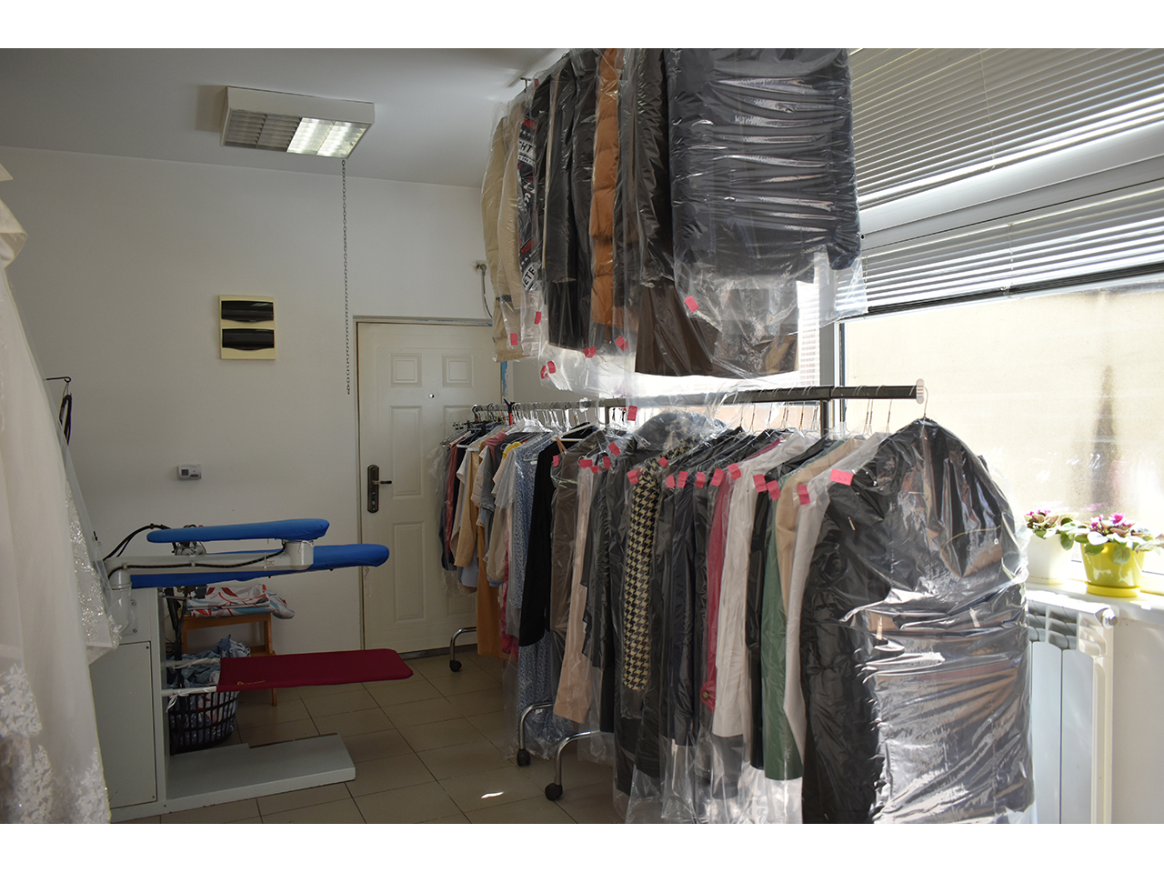 CHEMICAL CLEANING - LAUNDRY Dry-cleaning Beograd