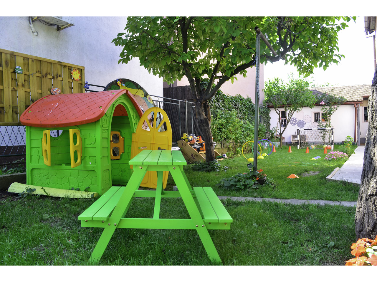 IVIN VOZIC KINDERGARTEN Kindergartens Belgrade - Photo 3