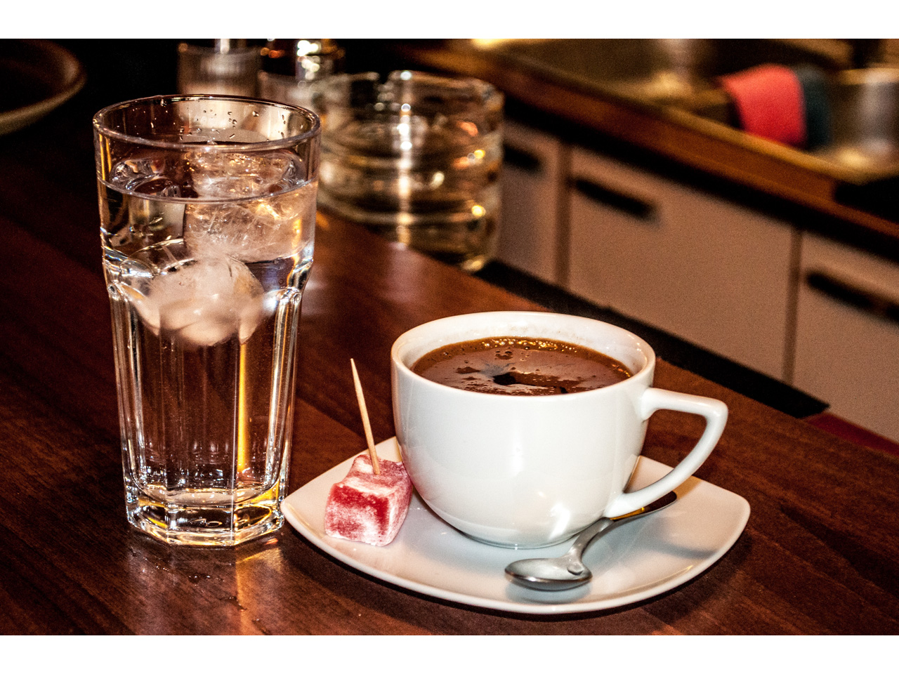 COFFE SHOP CAROBNI PATULJAK Bars and night-clubs Belgrade - Photo 6