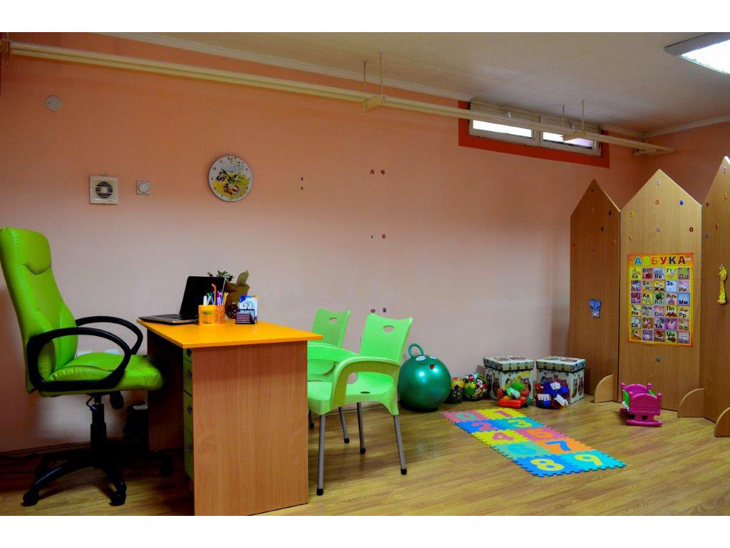 EDUCATIONAL AND SPEECH THERAPY CENTER PRICULJKO Defectology Beograd