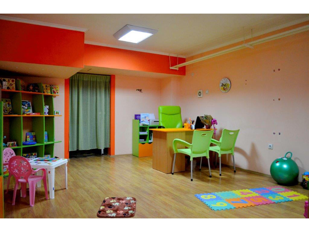 EDUCATIONAL AND SPEECH THERAPY CENTER PRICULJKO Defectology Beograd