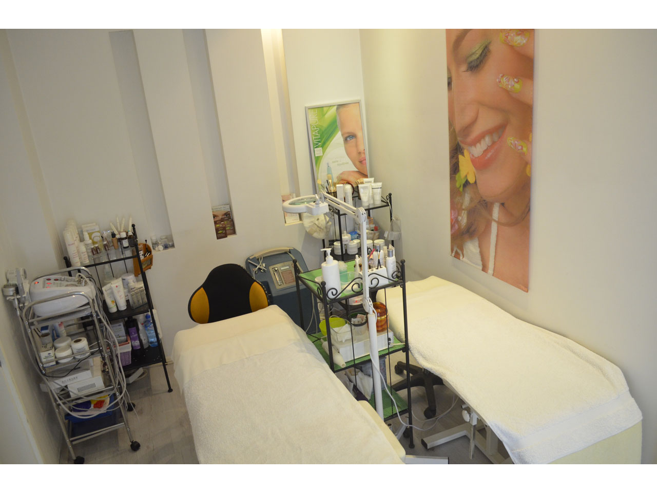HAIRDRESSING AND COSMETIC SALON ZZ2 Hairdressers Belgrade - Photo 6