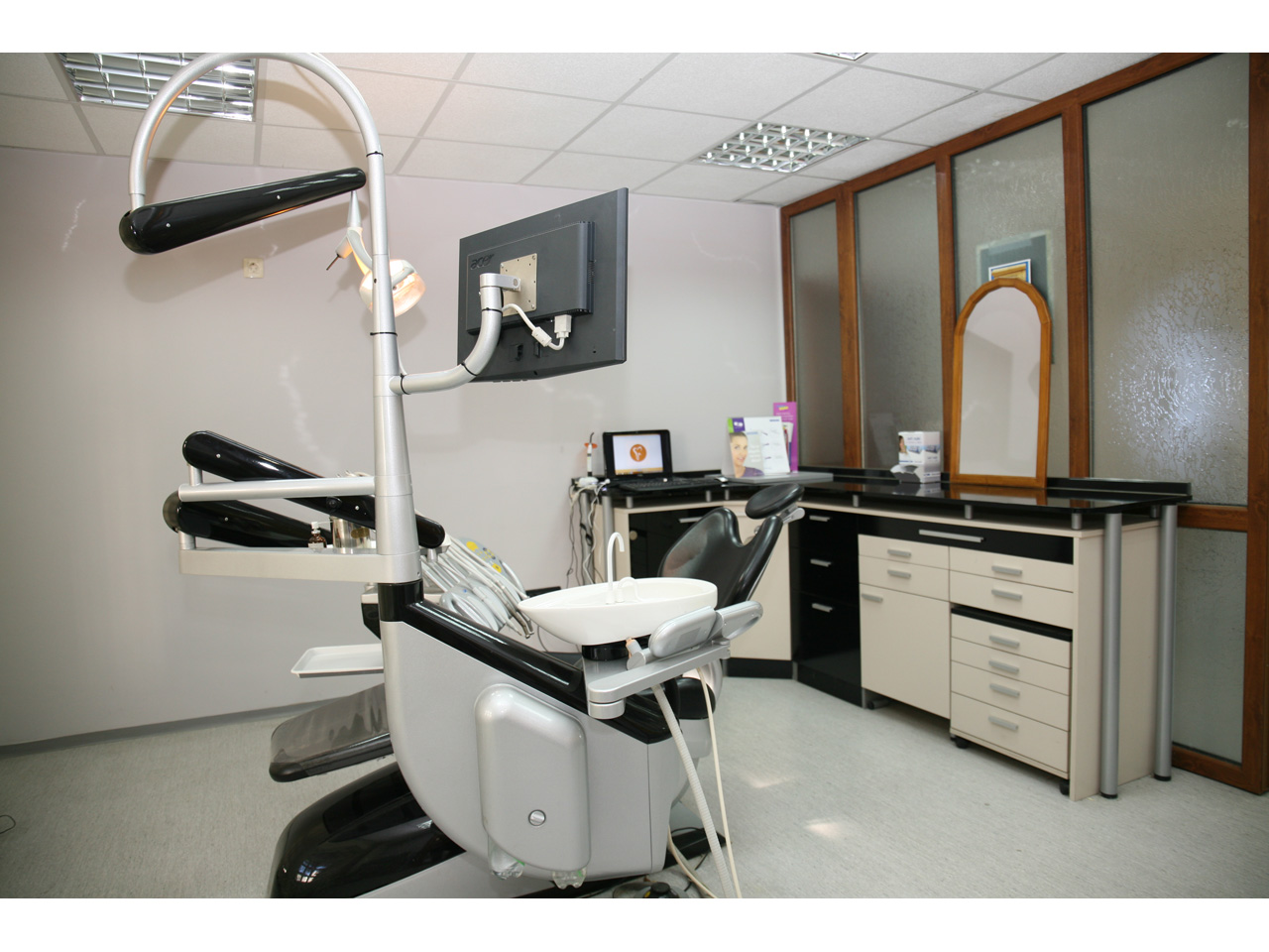 PRO DENTAL CENTAR OFFICE Dental surgery Belgrade - Photo 7