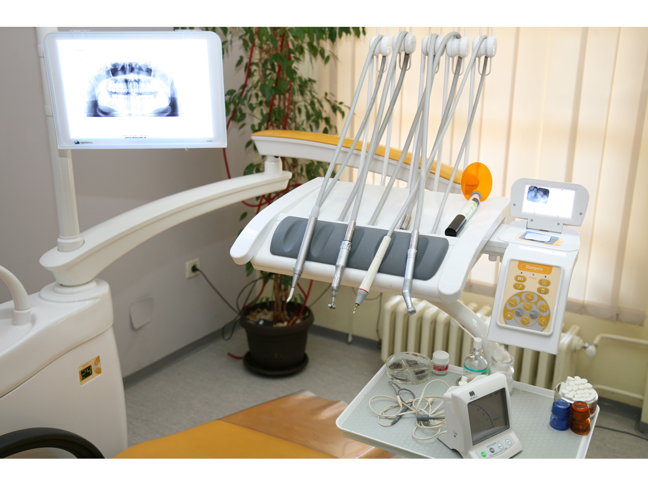 PRO DENTAL CENTAR OFFICE Dental surgery Belgrade - Photo 9