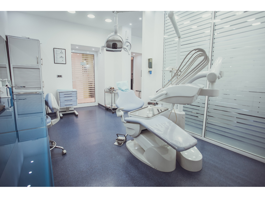 LAVIN DENTAL CLINIC Dental surgery Beograd