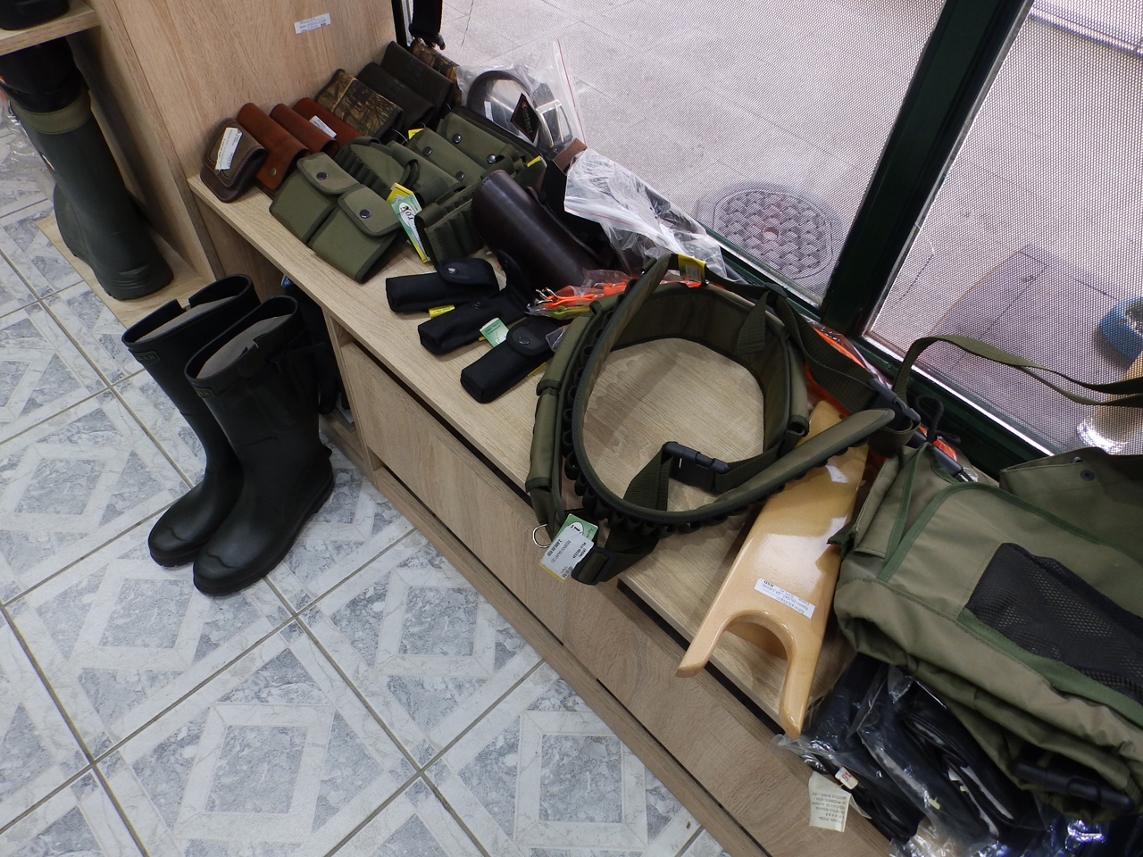FS LOVAC Weapons, Hunting equipment Beograd