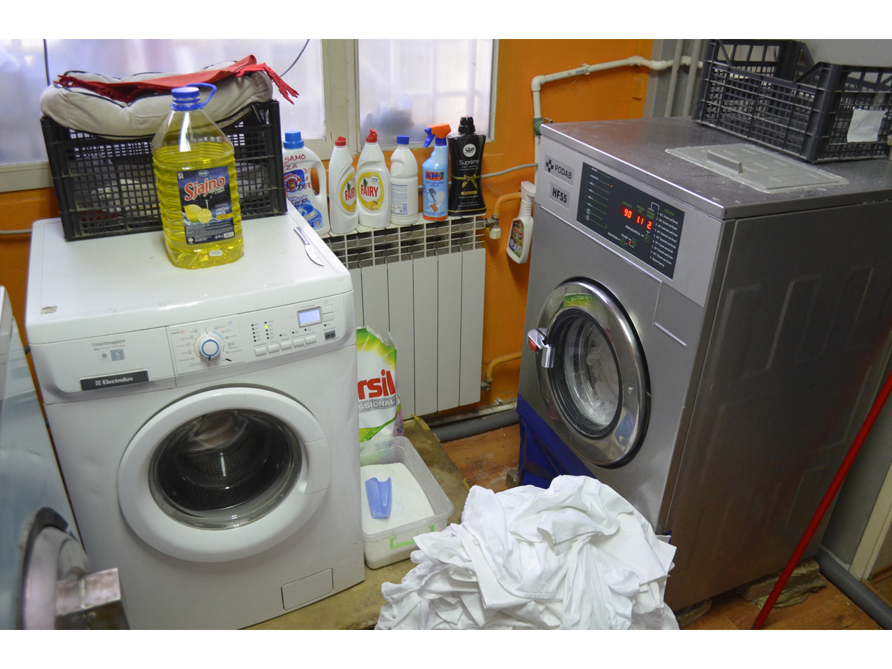 CHEMICAL CLEANING AND LAUNDRY WASHING LAVAGGIO BIANCO Laundries Belgrade - Photo 2