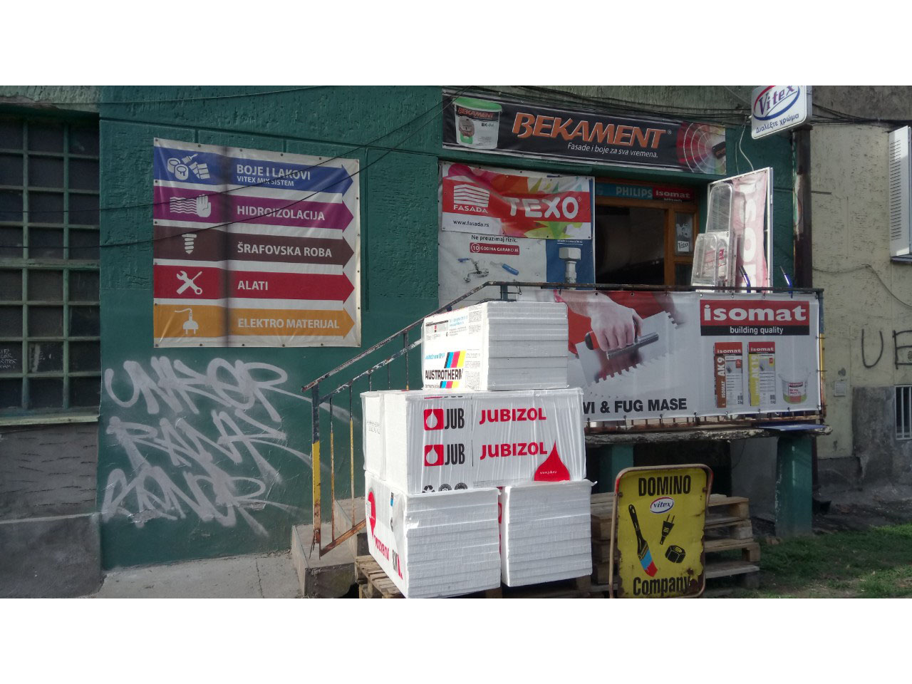 DOMINO PAINTS AND VARNISHES Colors and varnish Belgrade - Photo 1