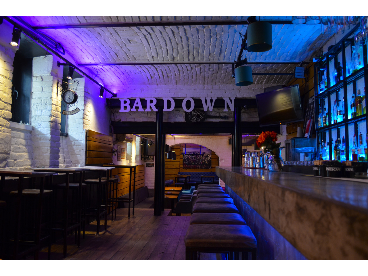 CAFFE BAR DOWN Bars and night-clubs Belgrade - Photo 11
