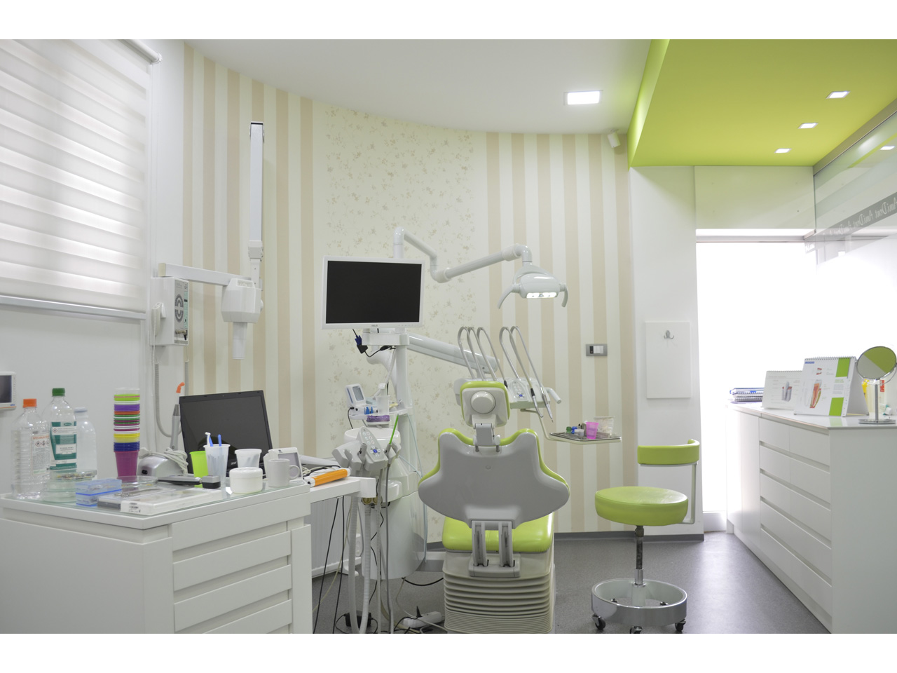 Photo 3 - AMIDENT - DENTAL OFFICE Dental surgery Belgrade