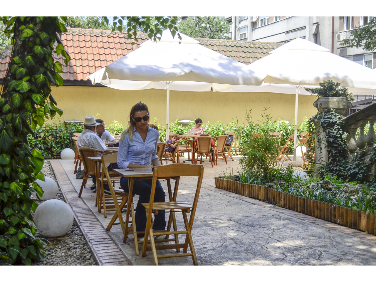 CAFFE POCERAC Restorani Beograd - Slika 5