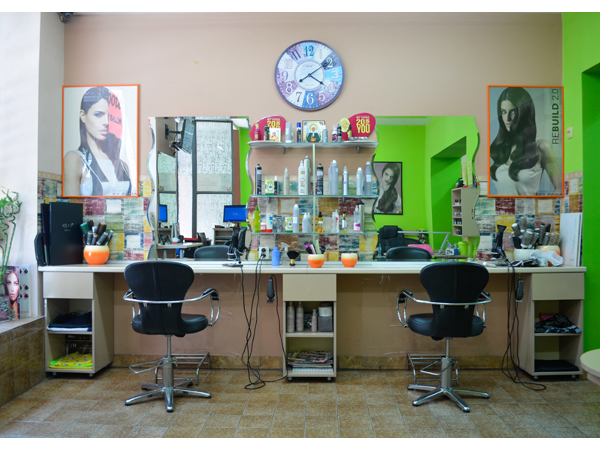Photo 2 - Aphrodite beauty Hairdressers Belgrade