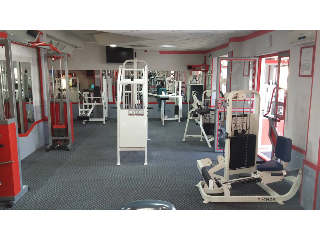 GYM, FITNESS AND PHYSIO CENTER SHARK Gyms, fitness Belgrade - Photo 3