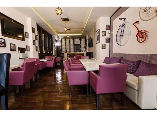 BISTRO  LA PIERRE CAFFE Spaces for celebrations, parties, birthdays Beograd
