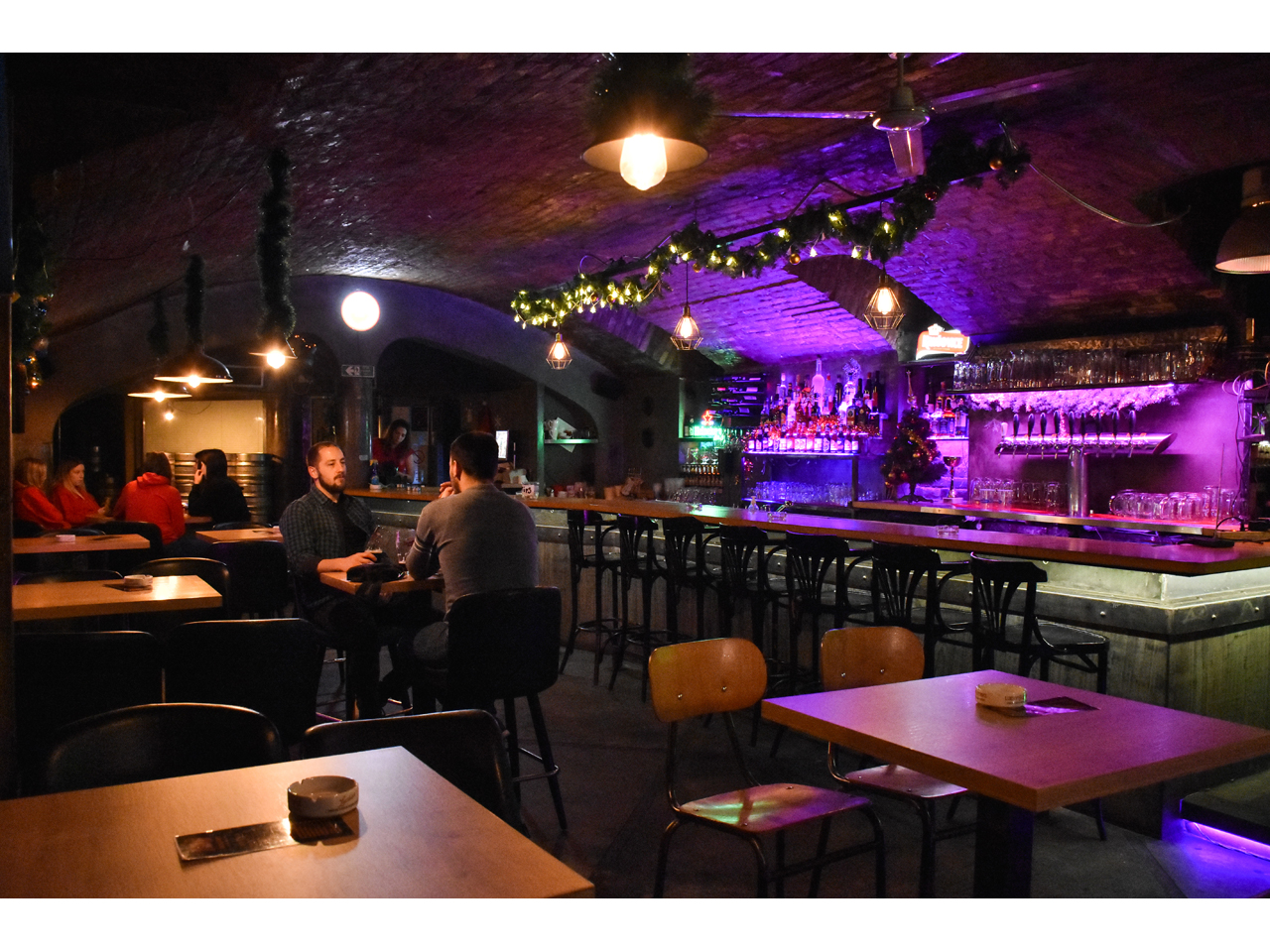 BEER PONG BAR Bars and night-clubs Beograd
