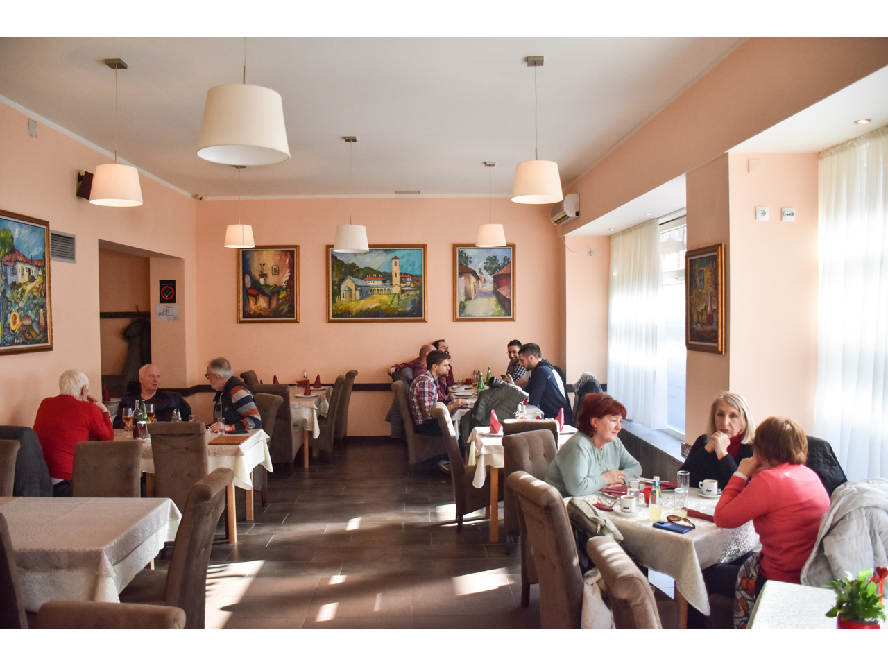RESTORAN MOKRANJAC Restorani Beograd - Slika 9