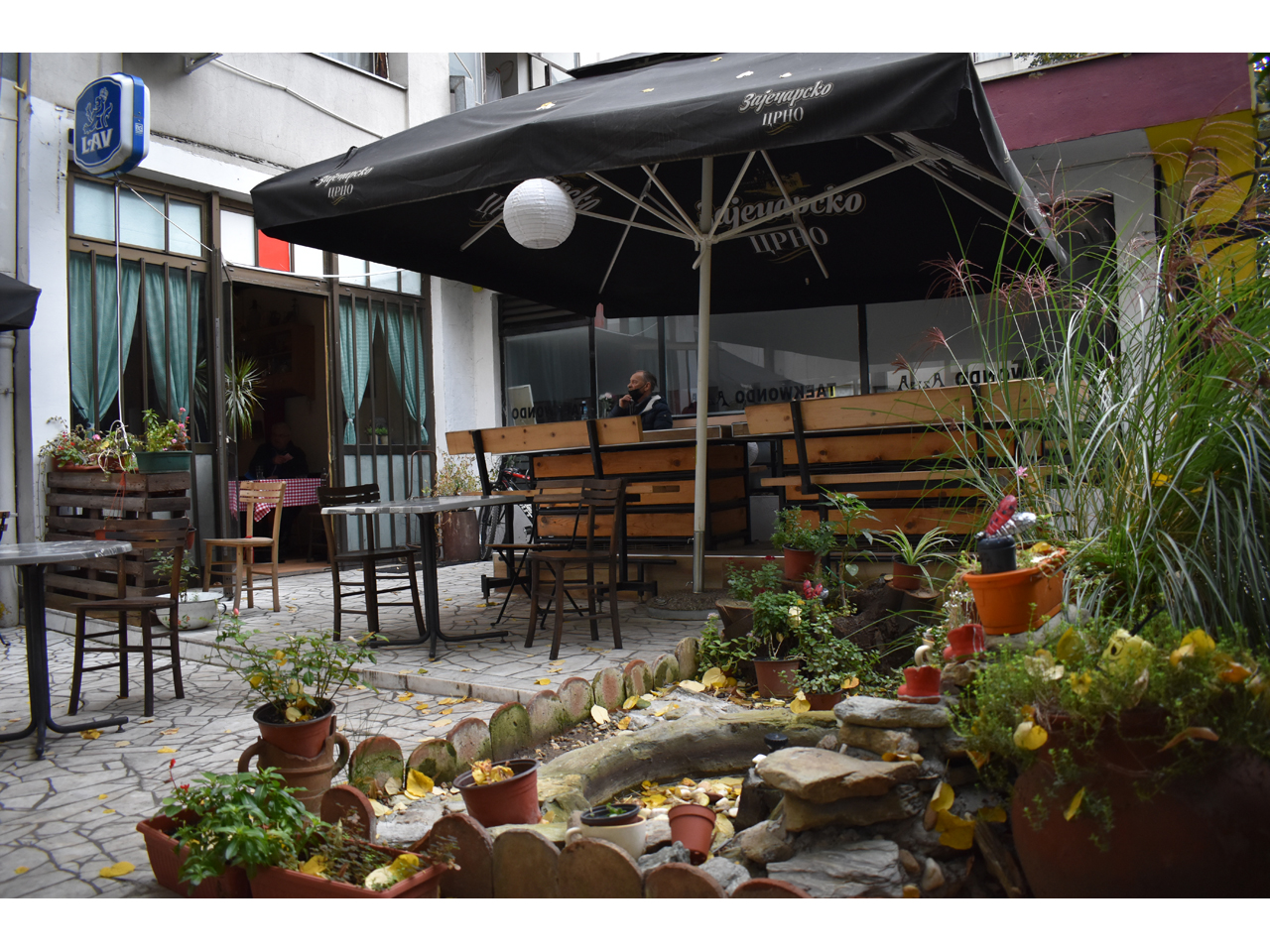 KAFANA BEZ IMENA Restorani Beograd - Slika 3